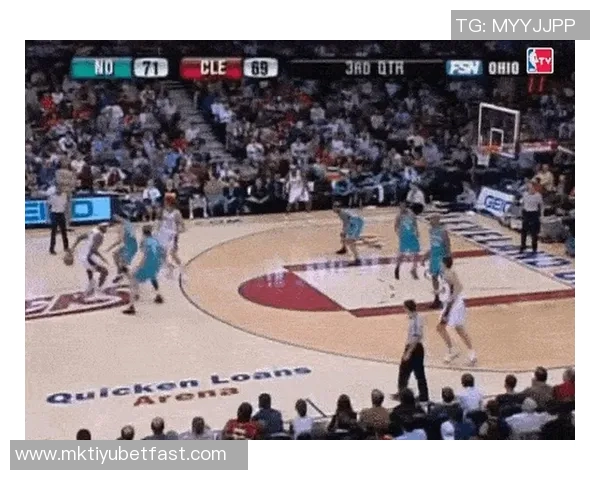 詹姆斯将利用东里包夹机会撕裂对手防线实现多打少战术 詹姆斯将利用东里包夹机会撕裂对手防线实现多打少战术